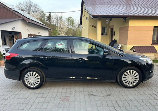 Ford Focus cena 23900 przebieg: 158000, rok produkcji 2012 z Piła małe 497